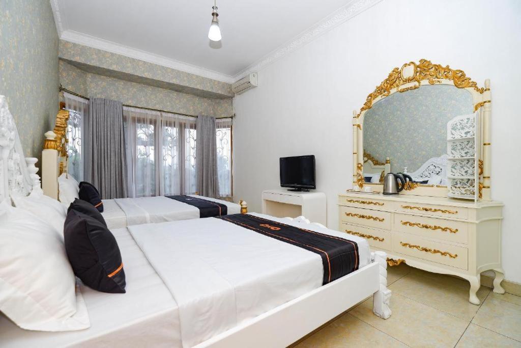 Guest House Gethsemane Salatiga Eksteriør billede
