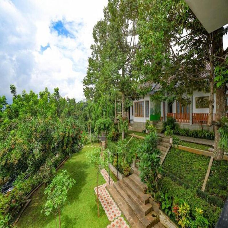 Guest House Gethsemane Salatiga Eksteriør billede
