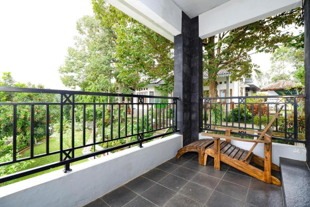 Guest House Gethsemane Salatiga Eksteriør billede